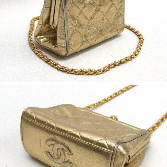 CHANEL Gold Shoulder Bag - Picture 3 of 10